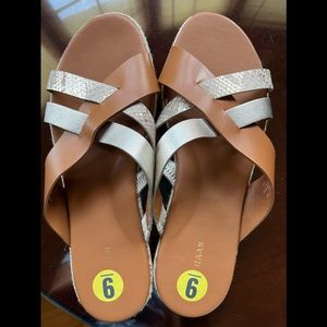Cole Haan Brown/Gold/Silver Leather Strappy sandals in Size 9
